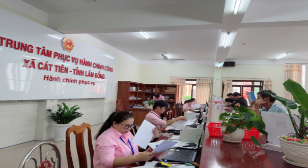 Lấy sự hài lòng của người dân làm thước đo chất lượng phục vụ tại Trung tâm Phục vụ hành chính công