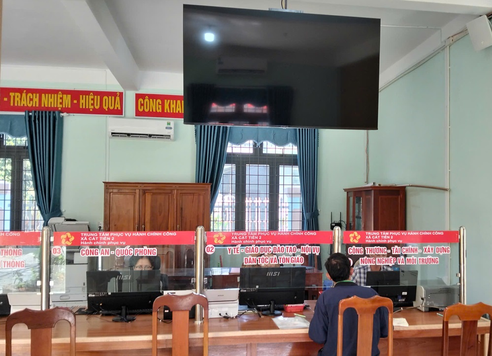 XÃ CÁT TIÊN 2 QUYẾT LIỆT CẢI CÁCH THỦ TỤC HÀNH CHÍNH LĨNH VỰC ĐẤT ĐAI: MINH BẠCH, HIỆU QUẢ, VÌ QUYỀN LỢI NHÂN DÂN