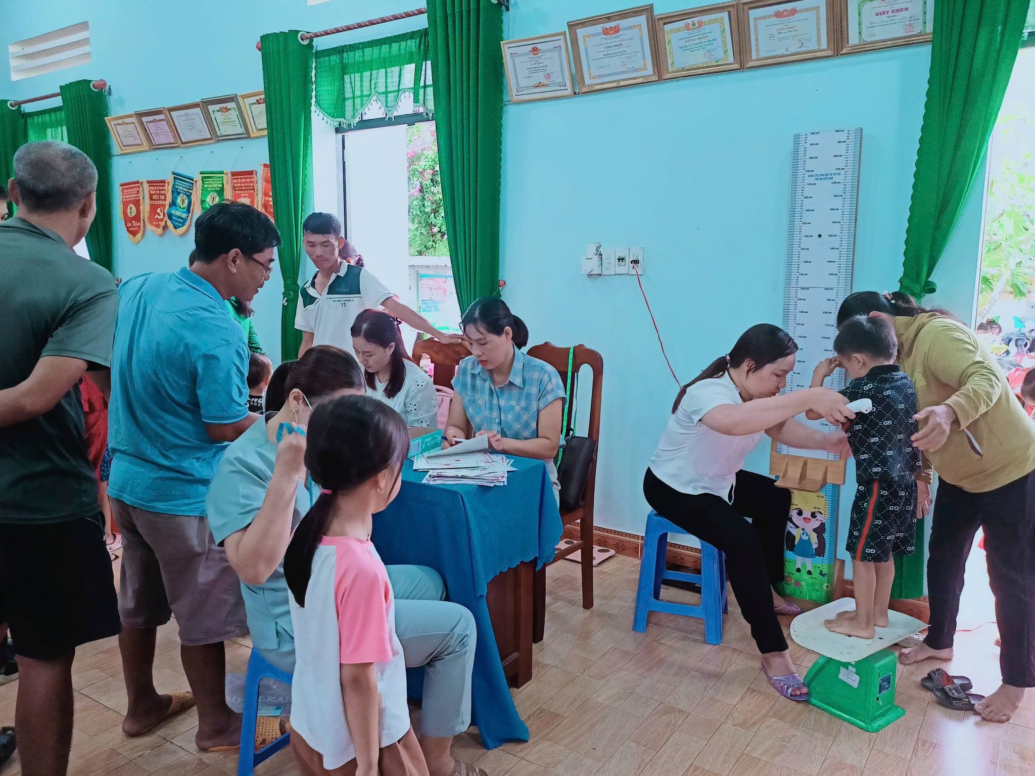 Cát Tiên tăng cường cải cách hành chính, xây dựng hồ sơ sức khỏe điện tử cho trẻ em