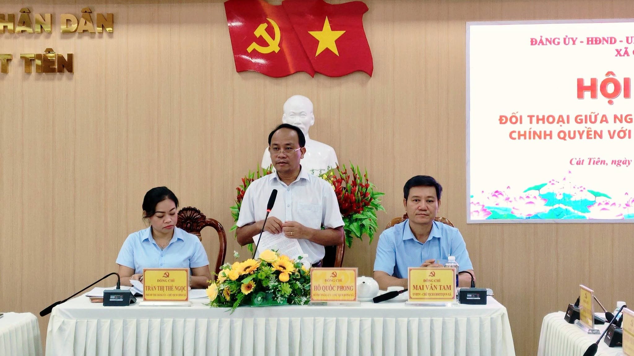ĐẢNG ỦY - HĐND - UBND - ỦY BAN MTTQ VIỆT NAM XÃ CÁT TIÊN TỔ CHỨC HỘI NGHỊ ĐỐI THOẠI VỚI NHÂN DÂN