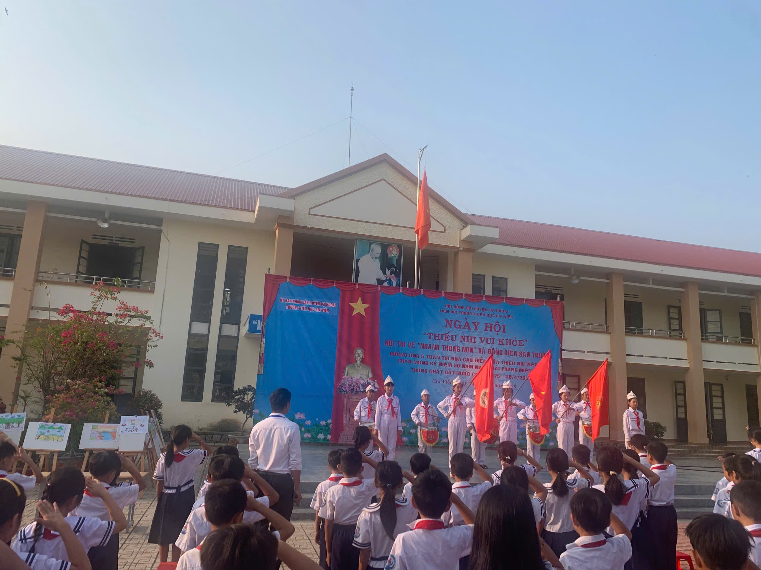 Ngày hội “Thiếu nhi vui khỏe - Tiến bước lên Đoàn”