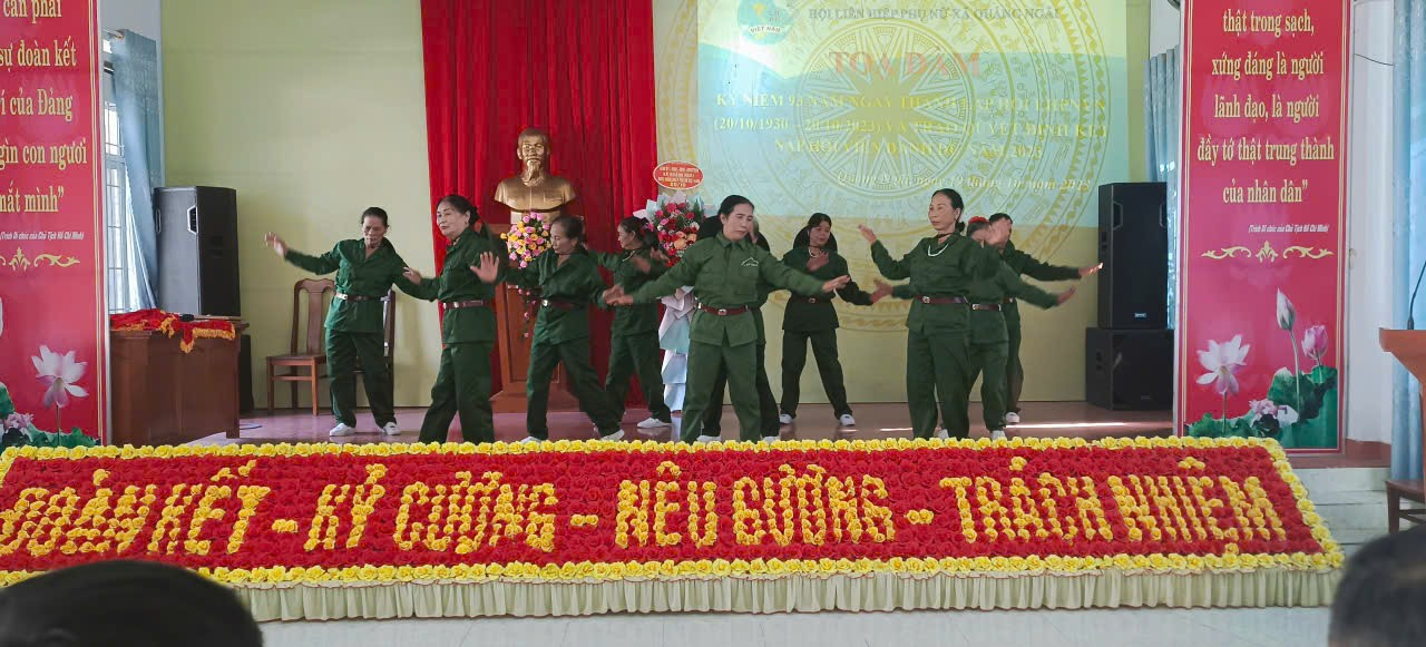 CÂU LẠC BỘ  PHỤ NỮ CAO TUỔI VỚI CÁC HOẠT ĐỘNG PHONG TRÀO HỘI