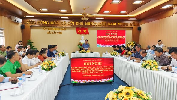 XÃ CÁT TIÊN TRIỂN KHAI LẤY Ý KIẾN NHÂN DÂN VỀ ĐỀ ÁN SẮP XẾP THÔN, BUÔN