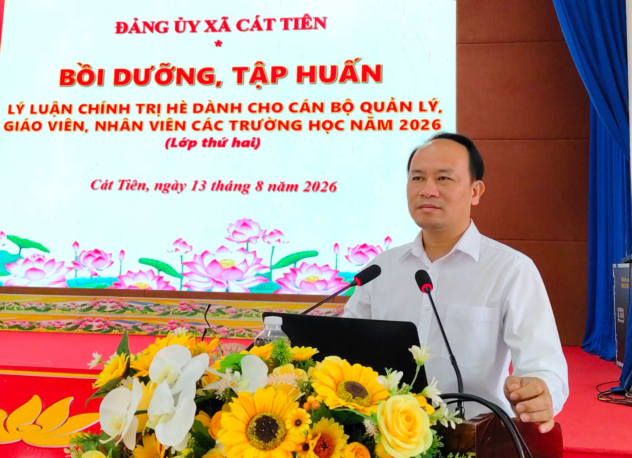 CÁN BỘ, GIÁO VIÊN, NHÂN VIÊN CÁC TRƯỜNG TIỂU HỌC VÀ TRƯỜNG THPT CÁT TIÊN THAM GIA BỒI DƯỠNG, TẬP HUẤN LÝ LUẬN CHÍNH TRỊ HÈ NĂM 2026