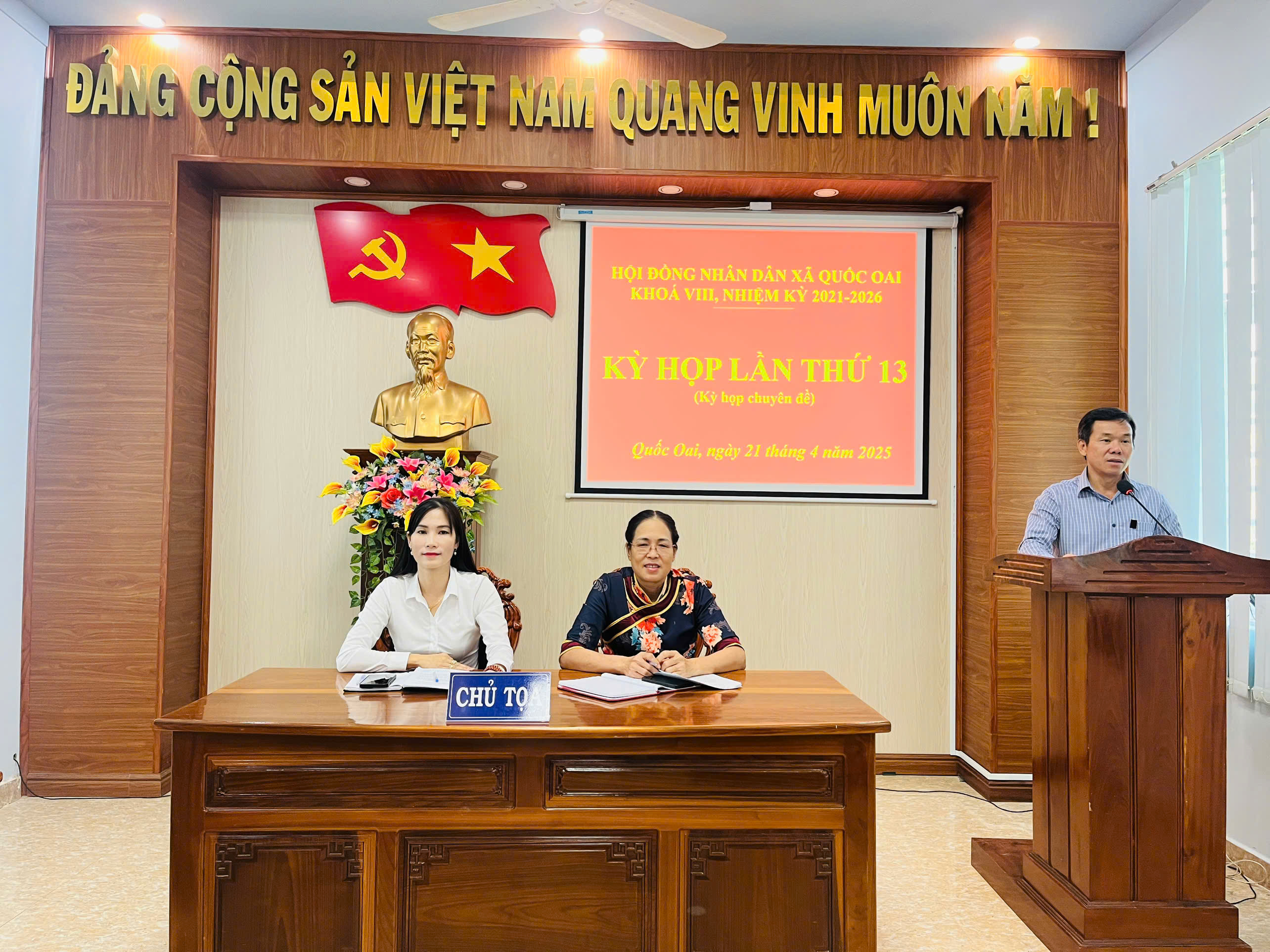 Hội đồng nhân dân xã Quốc Oai tổ chức kỳ họp lần thứ 13