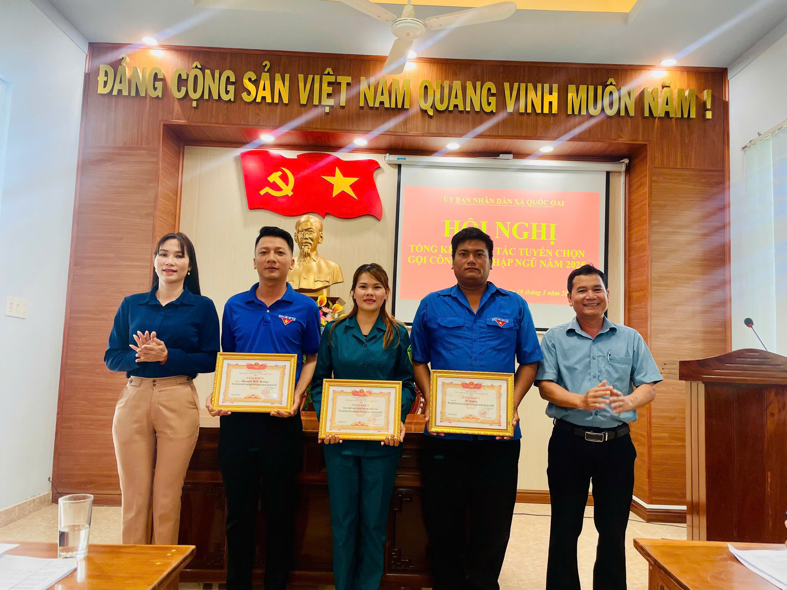Xã Quốc Oai tổ chức hội nghị tổng kết công tác tuyển quân năm 2024-2025