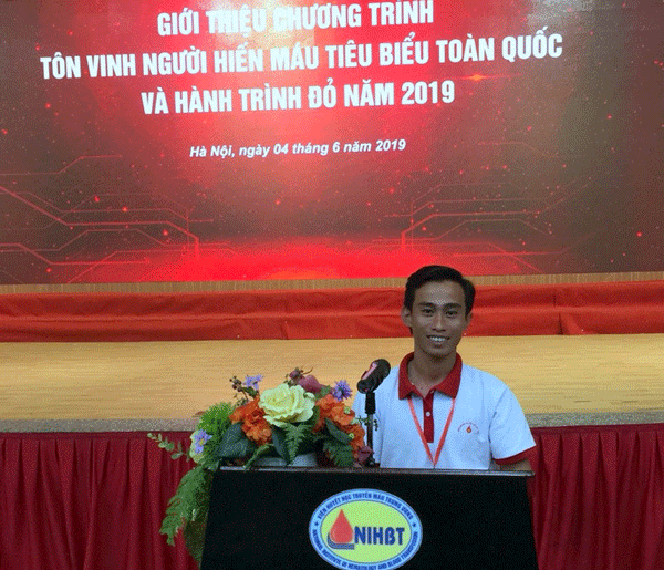 Đại biểu Nguyễn Huy Hùng tham dự Lễ tôn vinh 100 người hiến máu tiêu biểu cấp quốc gia năm 2019