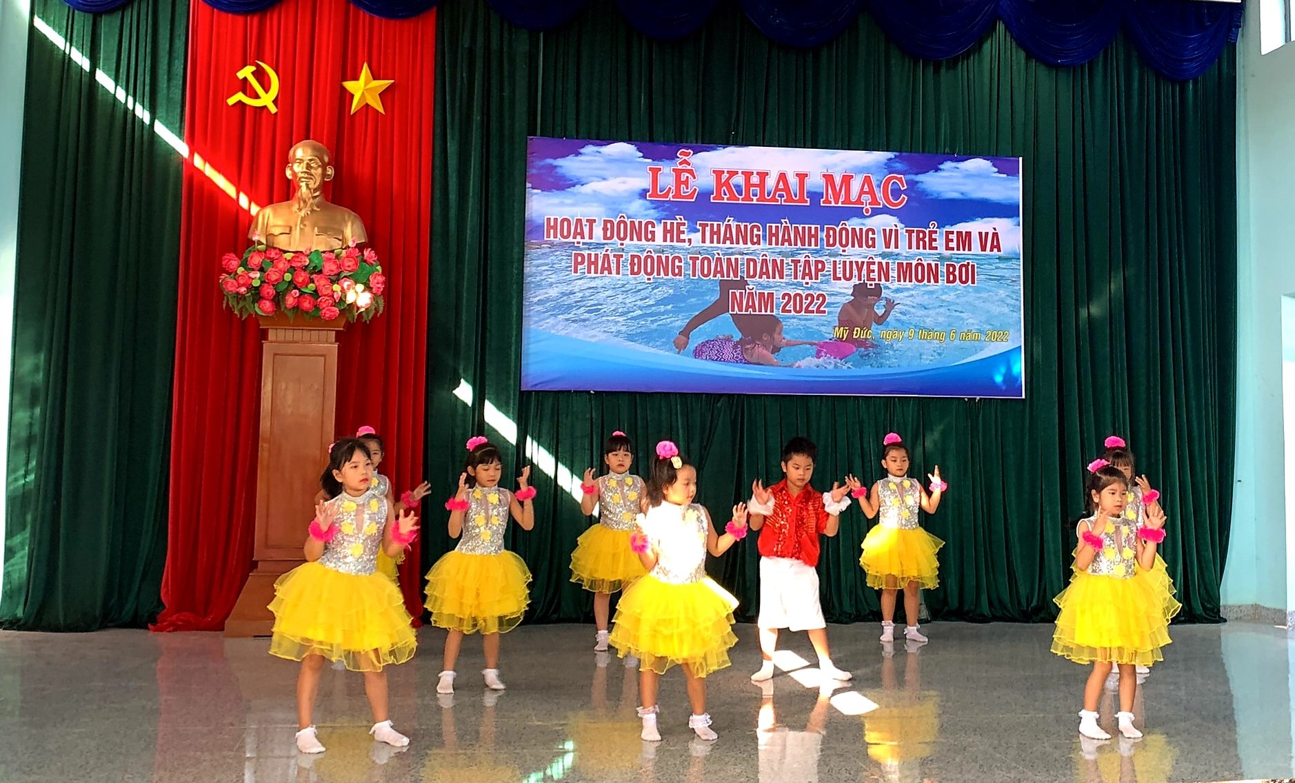 Khai mạc hoạt động hè và phát động phong trào toàn dân tập luyện môn bơi năm 2022 tại xã Mỹ Đức