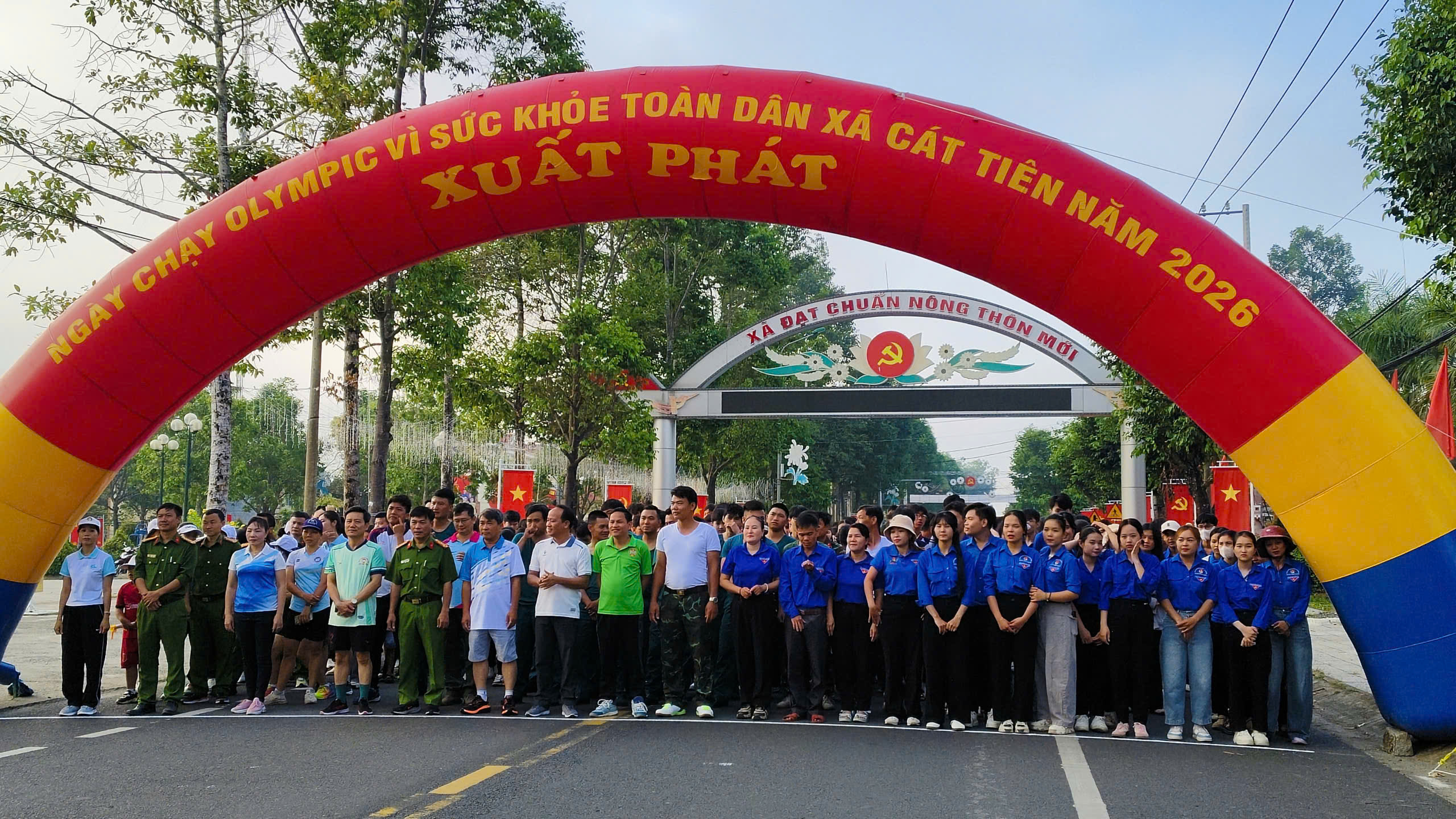 XÃ CÁT TIÊN PHÁT ĐỘNG NGÀY CHẠY OLYMPIC VÌ SỨC KHỎE TOÀN DÂN VÀ KHAI MẠC CHUỖI HOẠT ĐỘNG THỂ DỤC THỂ THAO CHÀO MỪNG THÀNH CÔNG CUỘC BẦU CỬ 