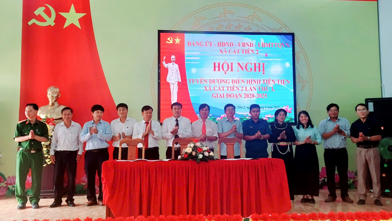 XÃ CÁT TIÊN 2 TỔ CHỨC HỘI NGHỊ TUYÊN DƯƠNG ĐIỂN HÌNH TIÊN TIẾN LẦN THỨ I, GIAI ĐOẠN 2020 - 2025