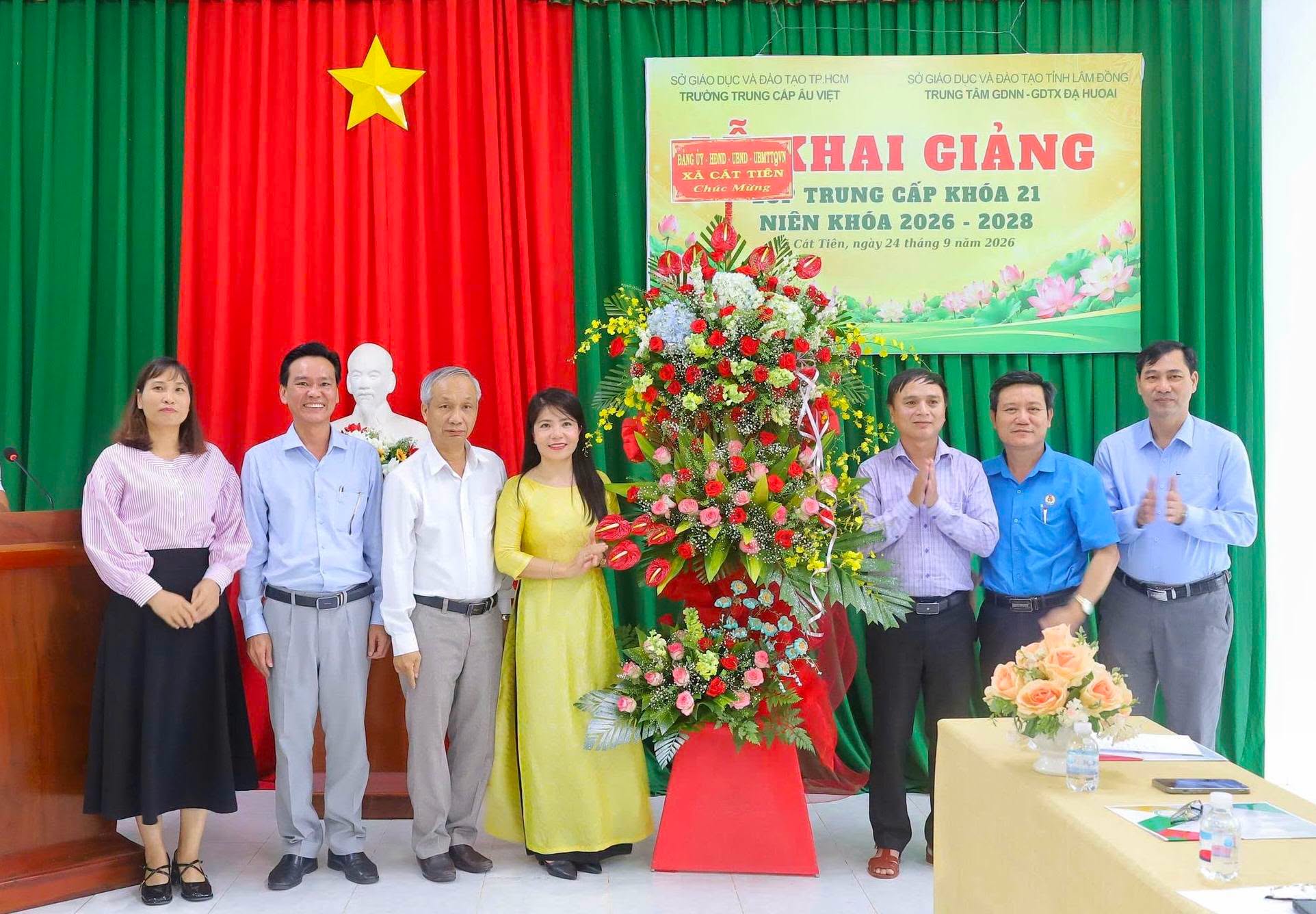 Khai giảng lớp Trung cấp Công nghệ thông tin khóa 21 tại Cát Tiên