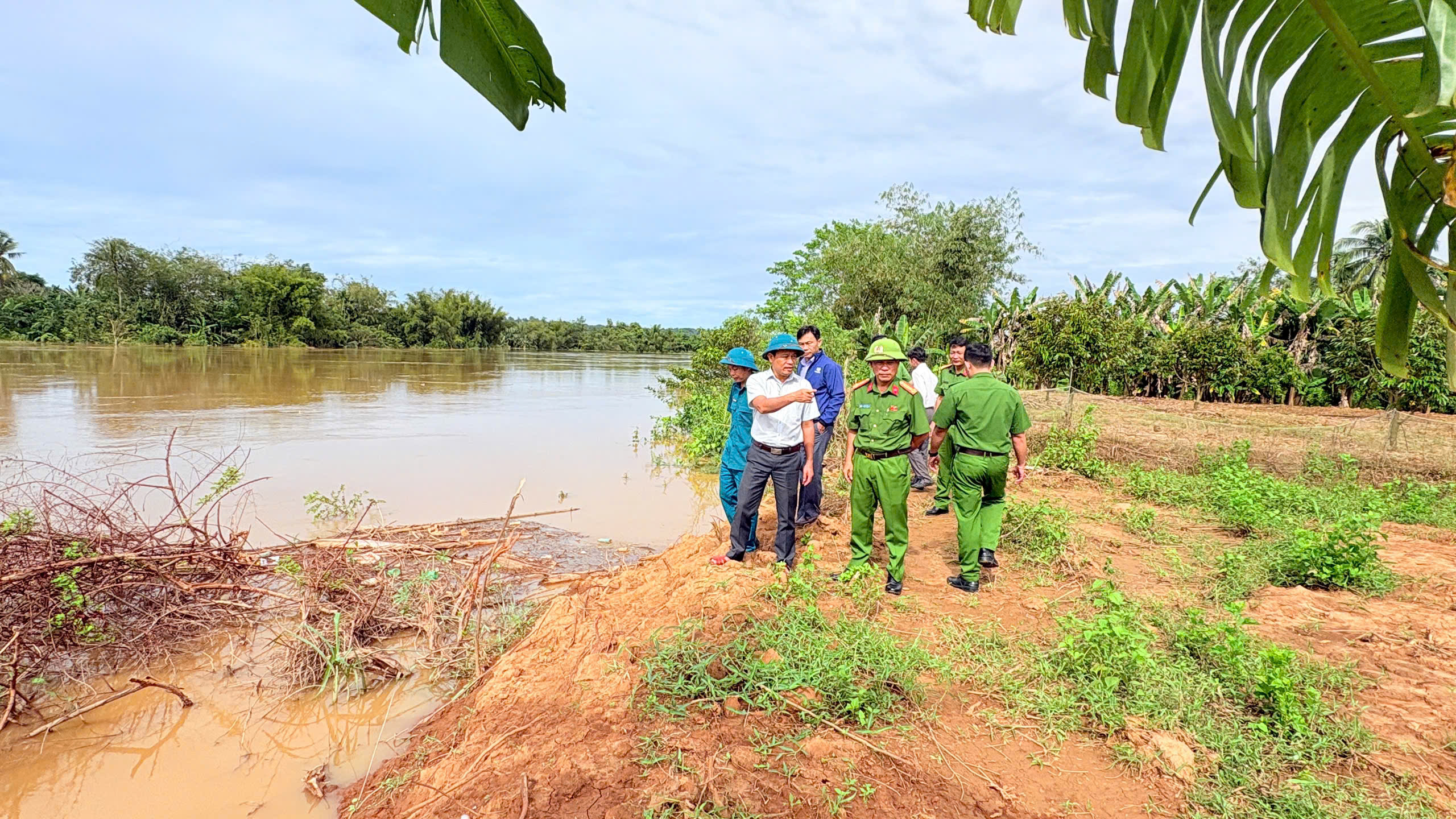 Tăng lượng xả về hạ du hồ chứa Thủy điện Đồng Nai 5 