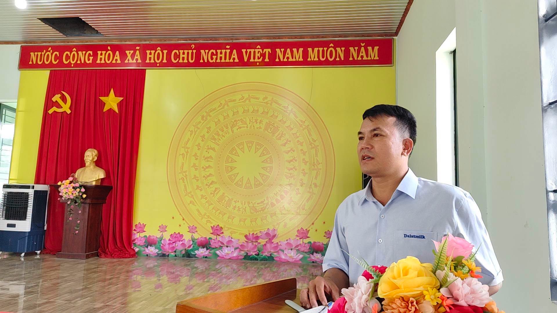 TỌA ĐÀM ĐỊNH HƯỚNG PHÁT TRIỂN CHĂN NUÔI BÒ SỮA
