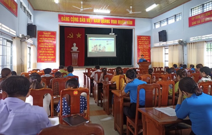 Huyện Cát Tiên tập huấn cho 120 cán bộ công đoàn cơ sở