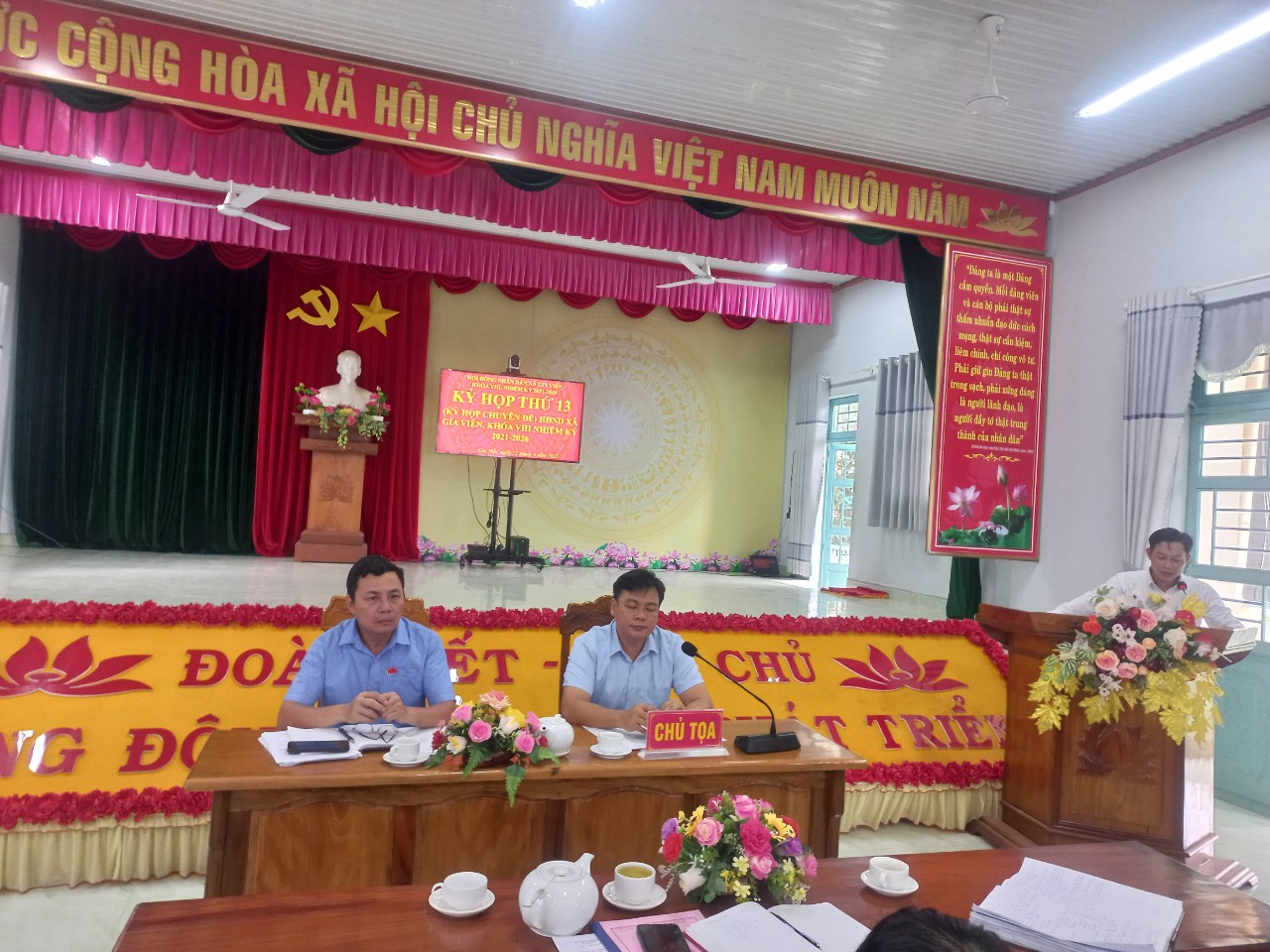 HĐND XÃ GIA VIỄN TỔ CHỨC KỲ HỌP THỨ 13