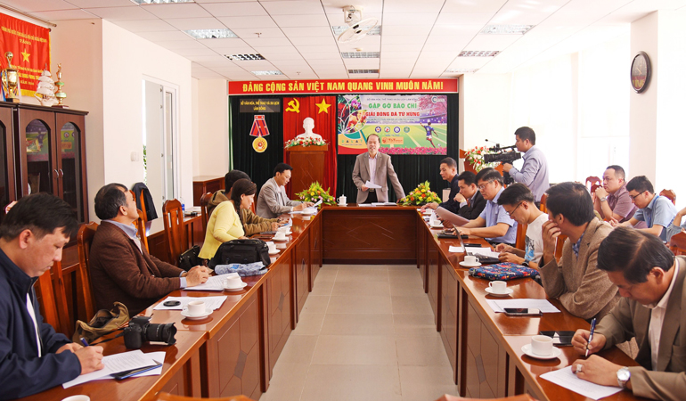 4 đội bóng tham dự Cúp Bóng đá Tứ hùng chào mừng Festival Hoa Đà Lạt 2022